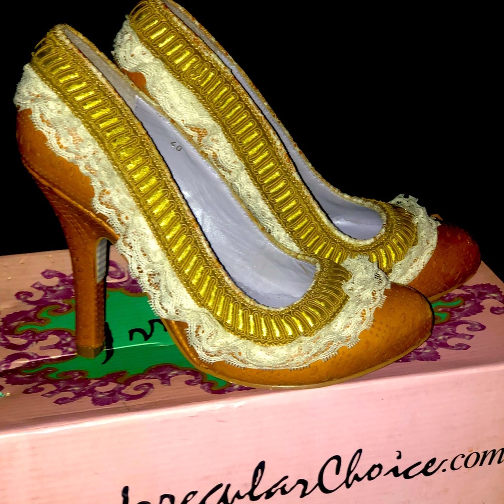 Irregular choice leather and lace pumps Sz 40